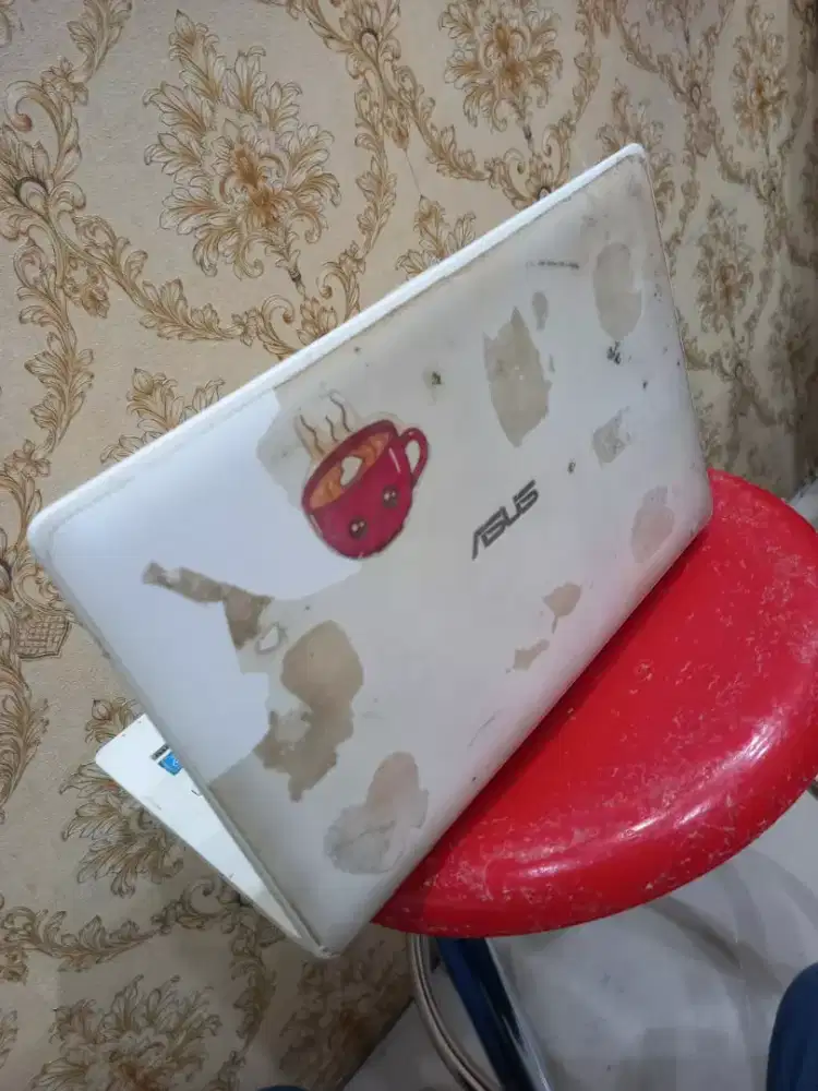 Lactop Asus X200M minus mati msh utuh semua nya unit aja