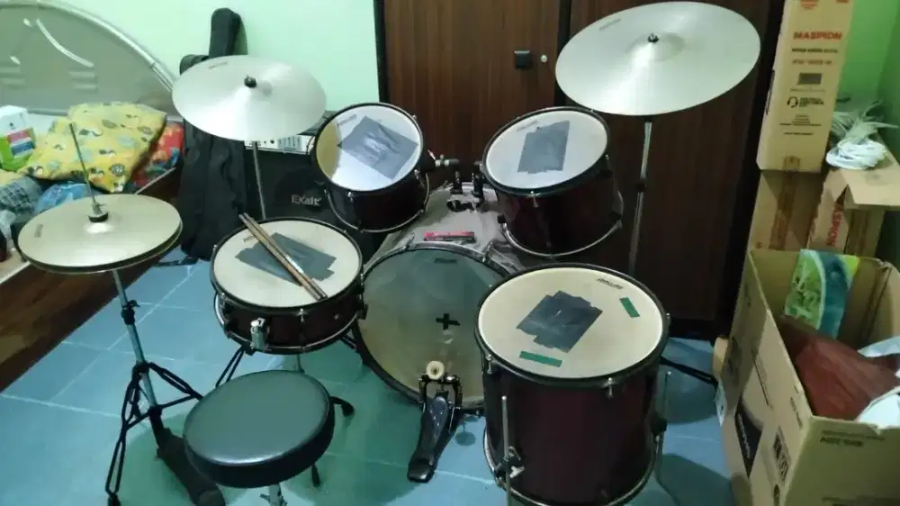 1 SET ALAT MUSIK (BAND)