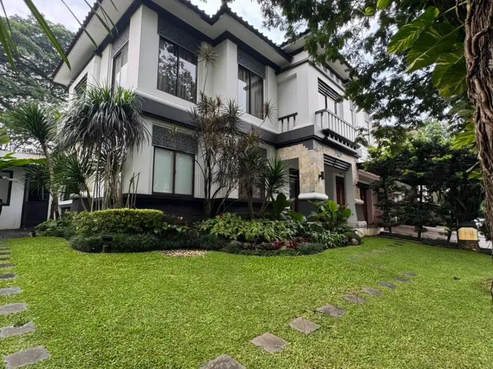 Rumah Hook 2 Lantai 4+3 Kamar Hadap Selatan di The Green