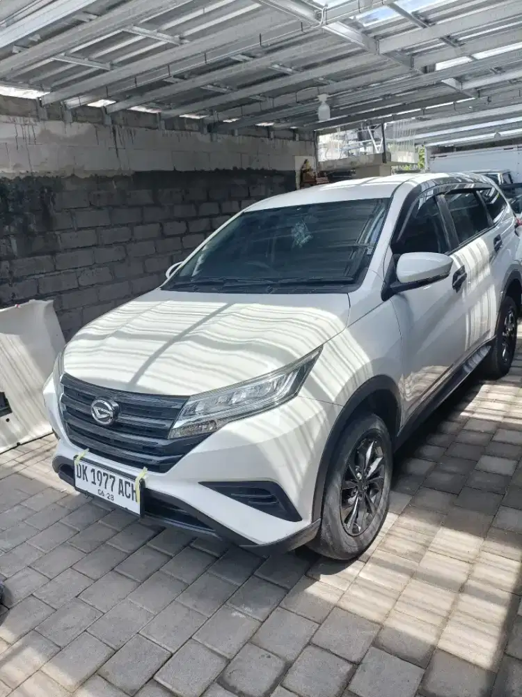 Daihatsu Terios X MT 2023