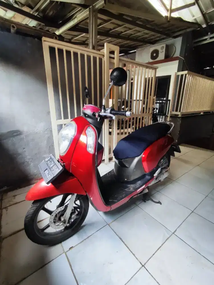 Dijual Scoopy 2014