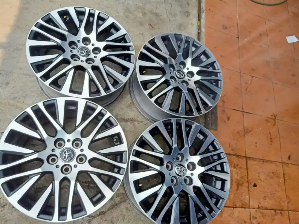 Velg original OEM Toyota Vellfire ring 18 pcd 5x114,3 4pcs
