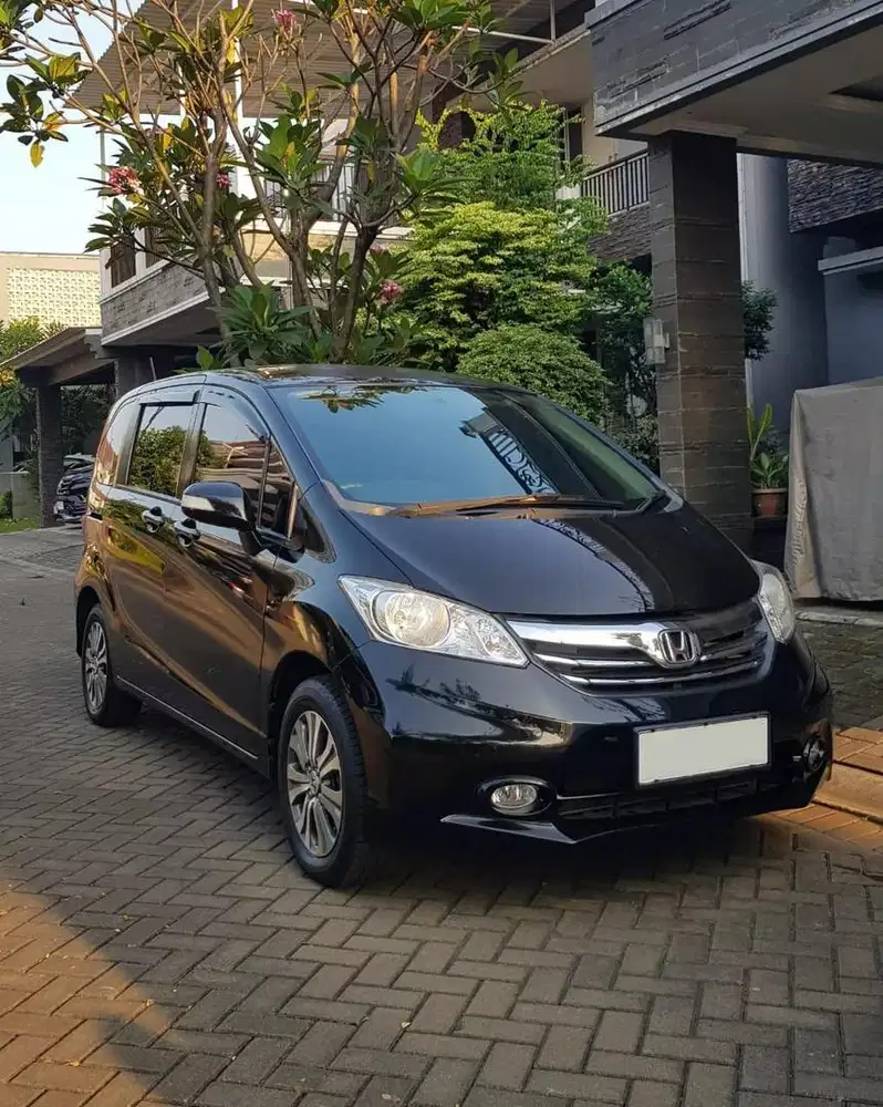 Honda Freed 1.5 E PSD 2013