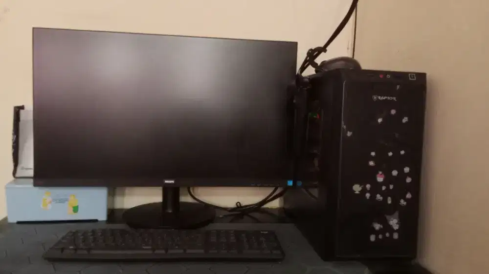 1 Set Komputer monitor phillips