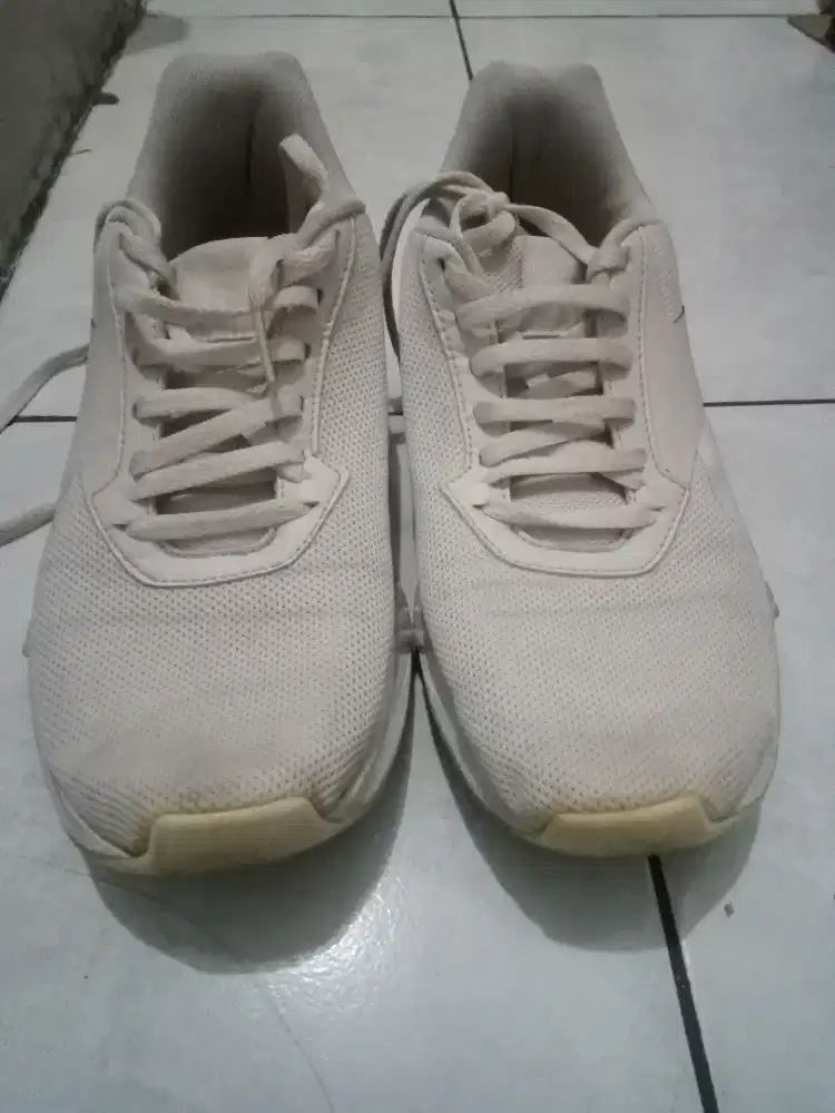Reebok sneaker size 3839