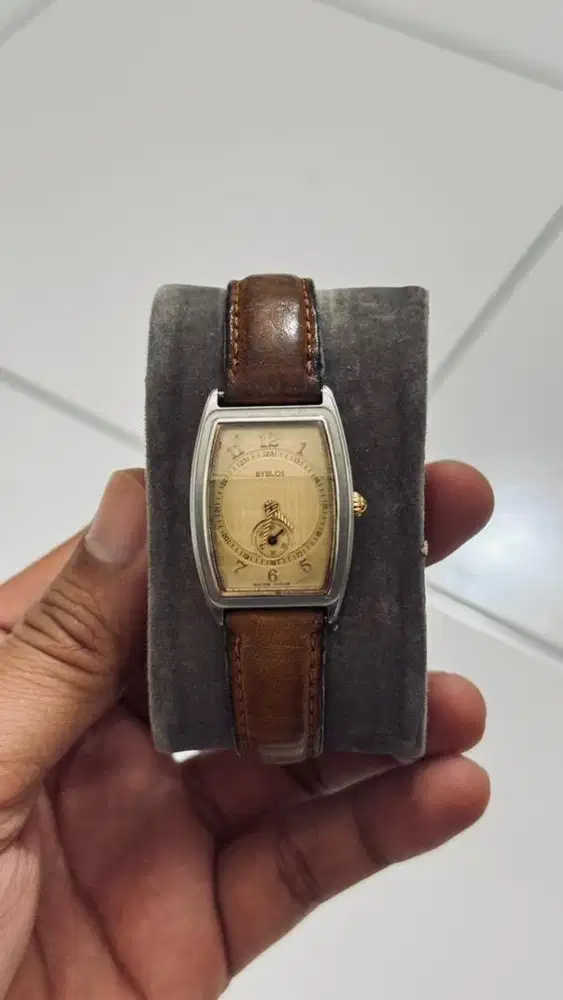 Jam Byblo tank kondisi normal