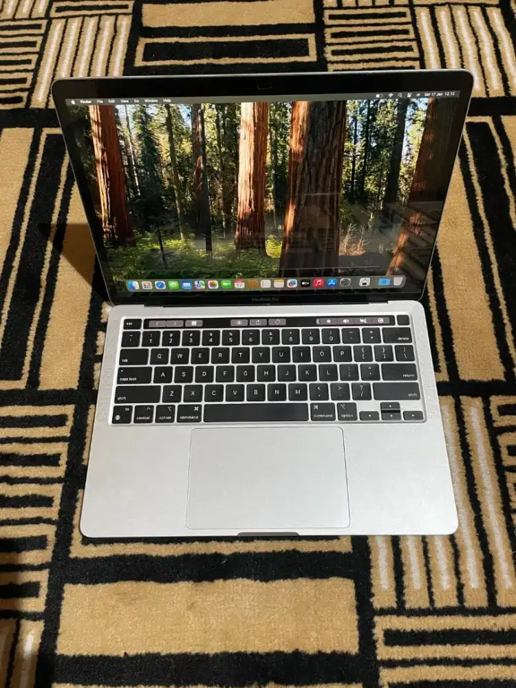 MacBook Pro 13 2022 M2 8/256gb Touch Bar