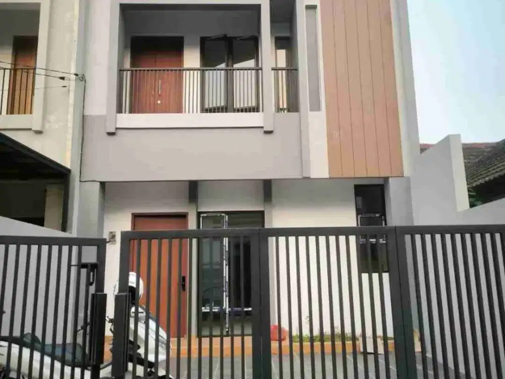 Rumah 2 lantai baru dalam komplek megapolitan cinere
