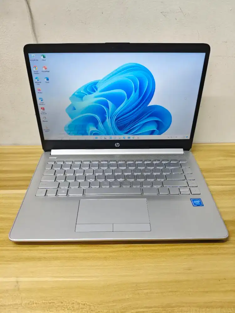 Hp 14s Cf2017Tu. Intel Celeron N4020. Ram 8gb. Ssd 128gb