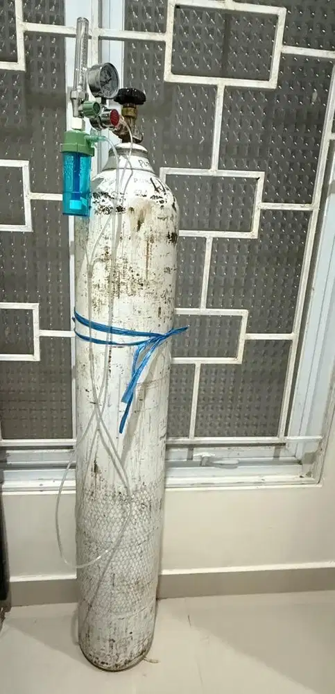 Tabung Oksigen Besar 6 Kubik & kecil 1 kubik