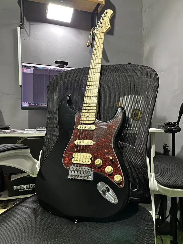 Gitar Elektrik Sqoe Sest250