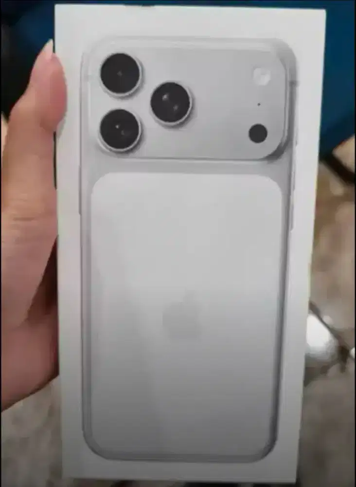 Iphone 17 Pro Max 2TB / 2 Tera Silver BNIB Garansi Resmi Indonesia