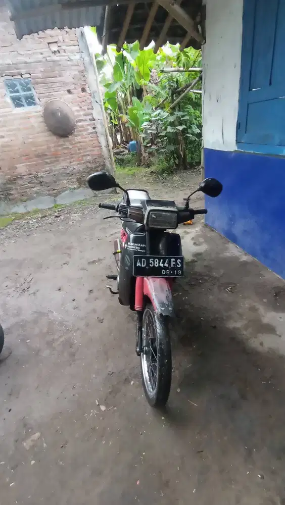 Dijual motor Yamaha Alfa bekas tahun 1990 harga 2,8 nego