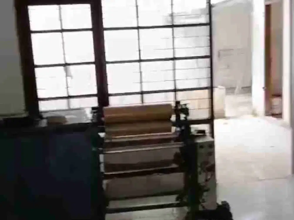 Rumah Strategis murah Lebar 10 meter, Taman Kopo Indah