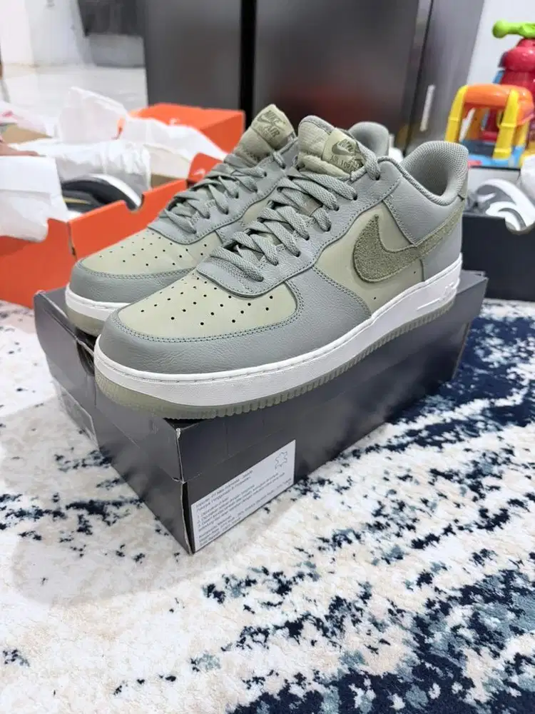 BNIB Air Force 1 Dark Olive US 13 47.5 Langka