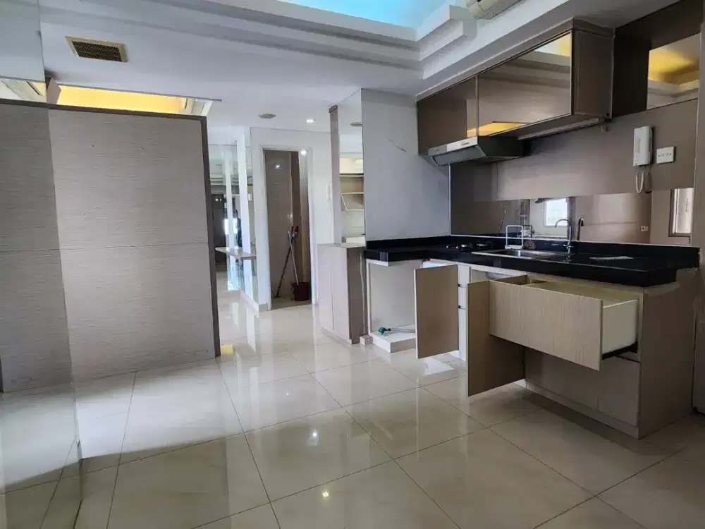 dijual cepat apartemen green lake sunter,connecting,2bedrooms dan studio,900 jt nego sampai deal