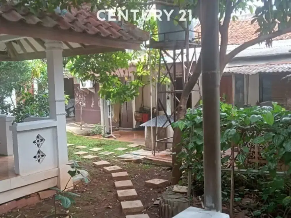 Rumah Luas Cocok Untuk Rumah Kost Di Pusat Kebayoran Baru