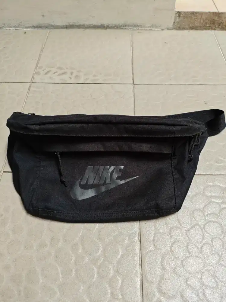 Tas Sling Bag Nike