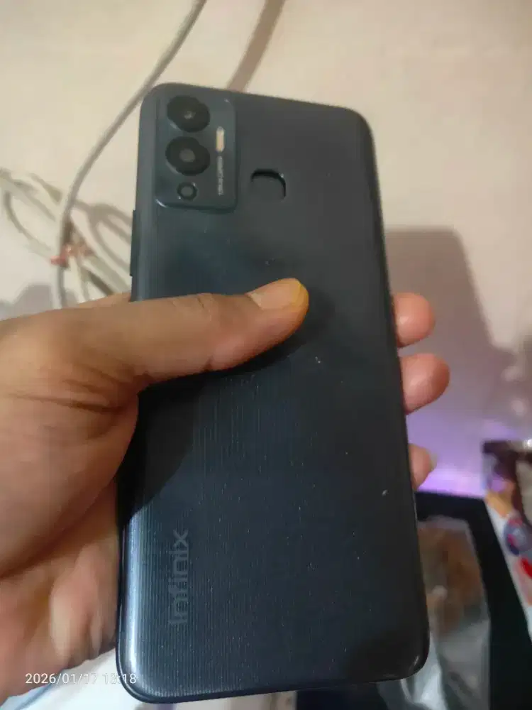 Infinix hot 12 play 4/128gb