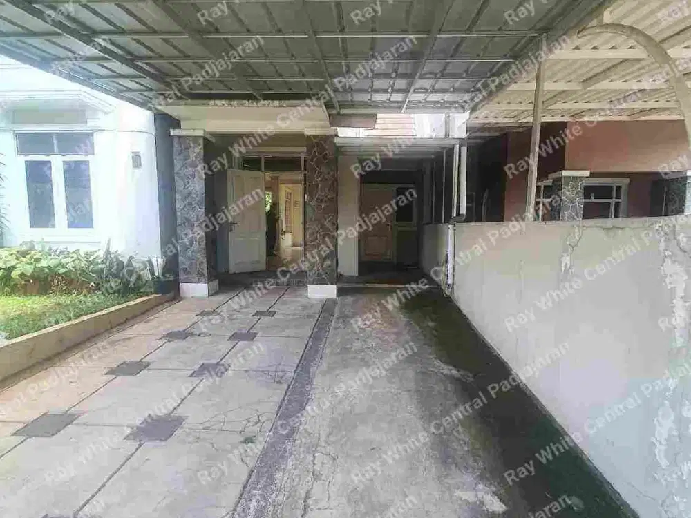 Dijual cepat rumah strategis di cibubur bogor