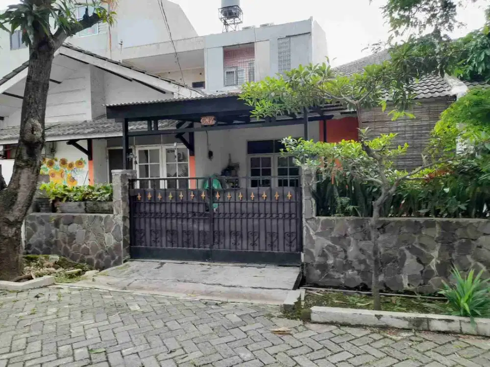 Rumah Cantik Asri di Harapan Indah