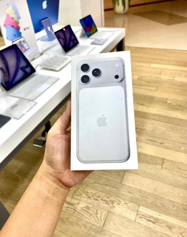 IPHONE 17 PRO 256GB SILVER BISA DICICIL MURAH