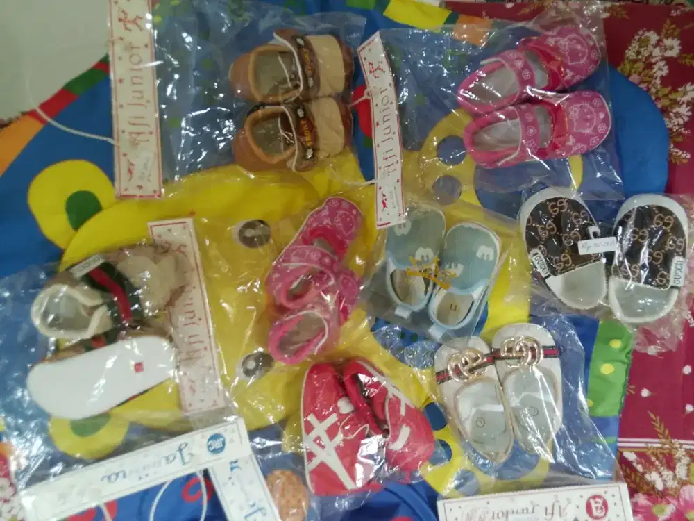 New Sepatu bayi umur 0-12 bulan harga per pasang