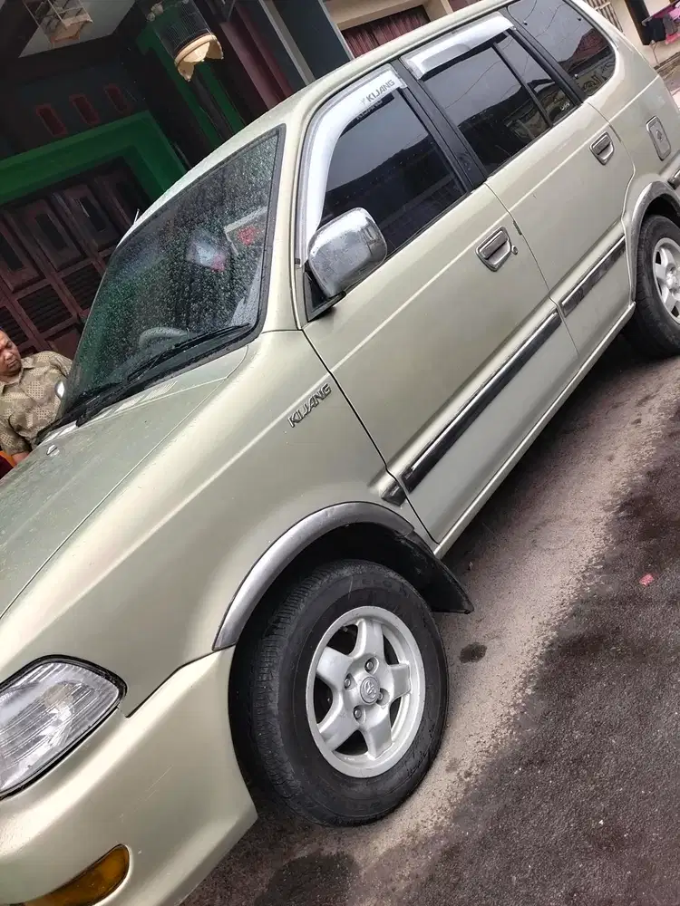 Toyota Kijang 2000 Bensin