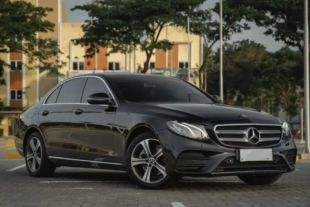 Mercy E200 AT 2018 Good Condition