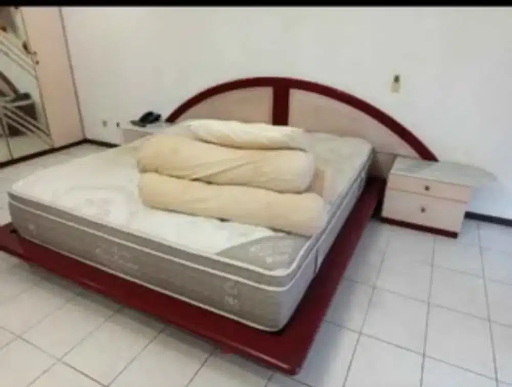 Dipan / tempat tidur