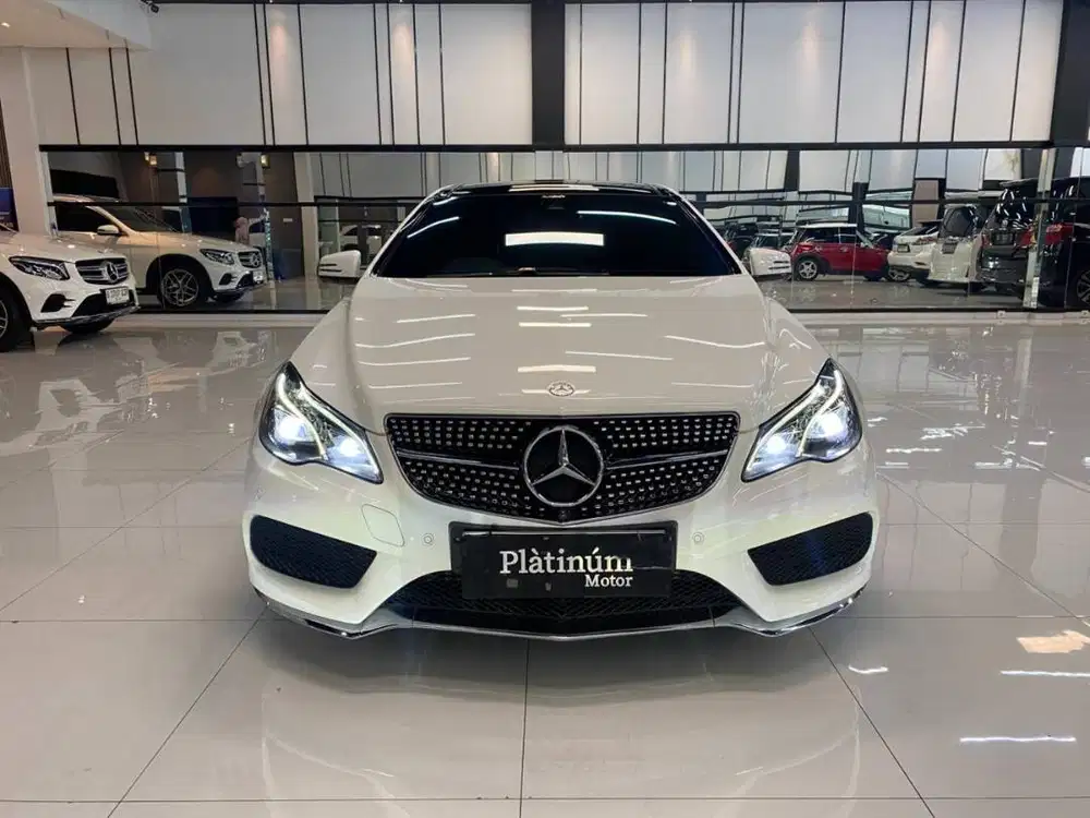 MERCEDES BENZ E200 CGI COUPE AT