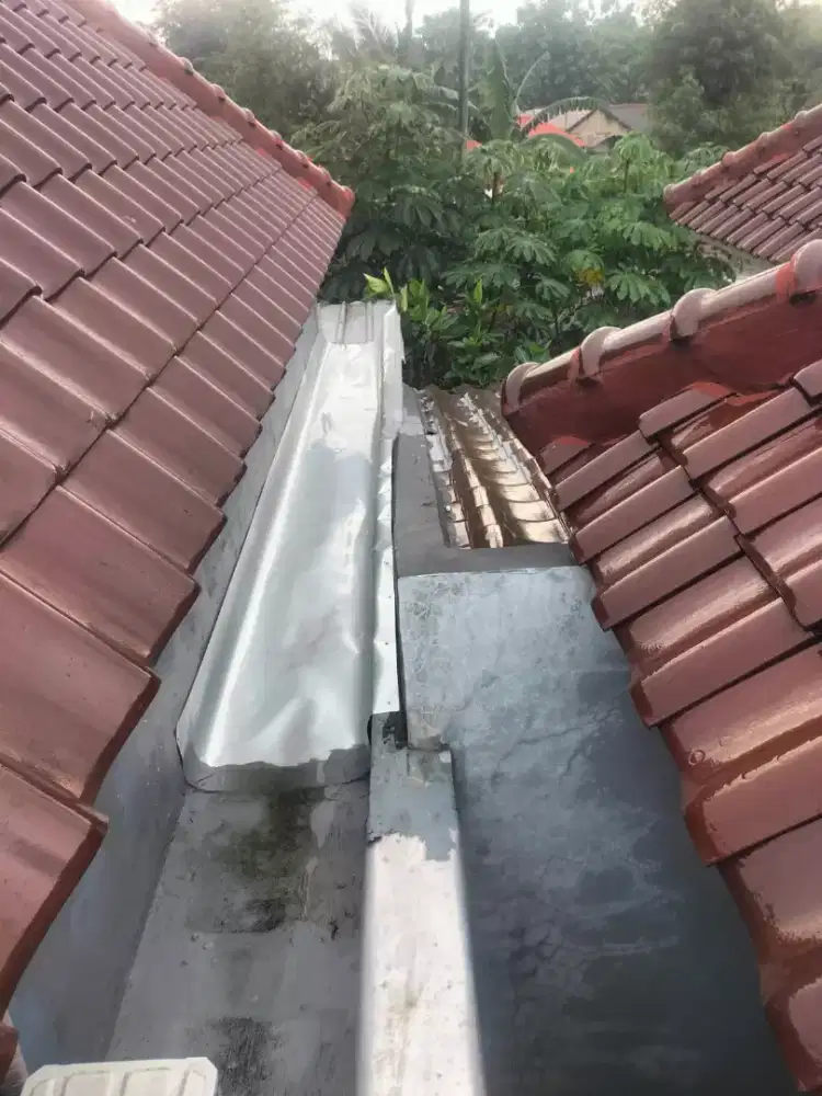 Tukang dan perbaikan atap bocor bekasi