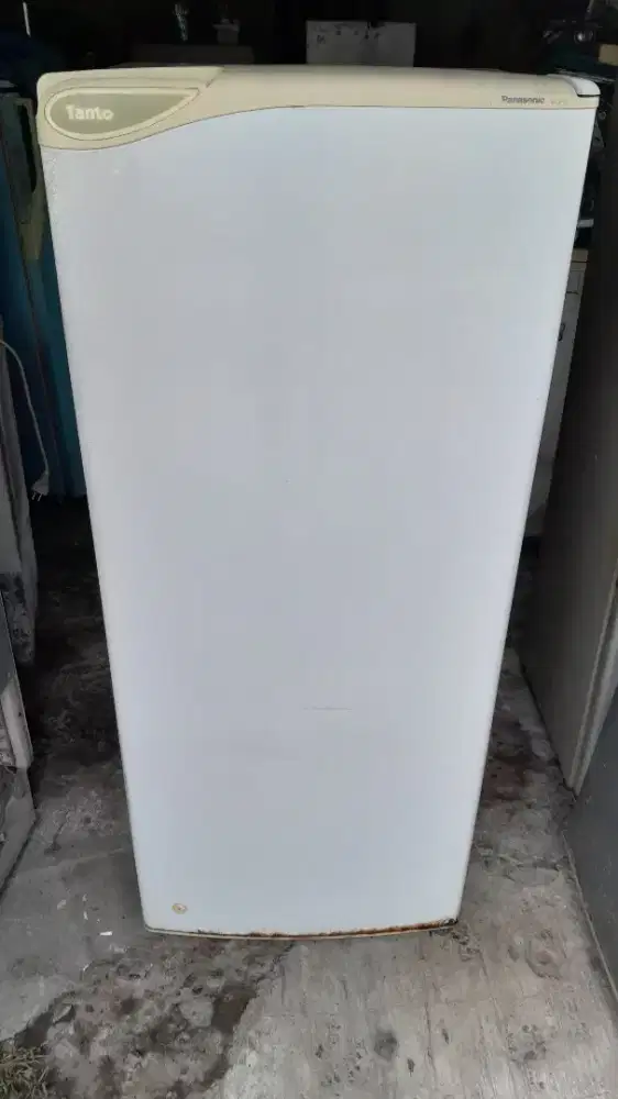 Freezer 6 rak Panasonic