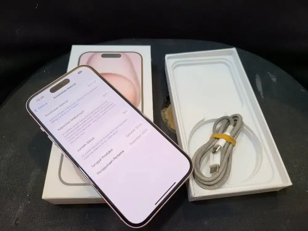 Iphone 15 128 GB PINK