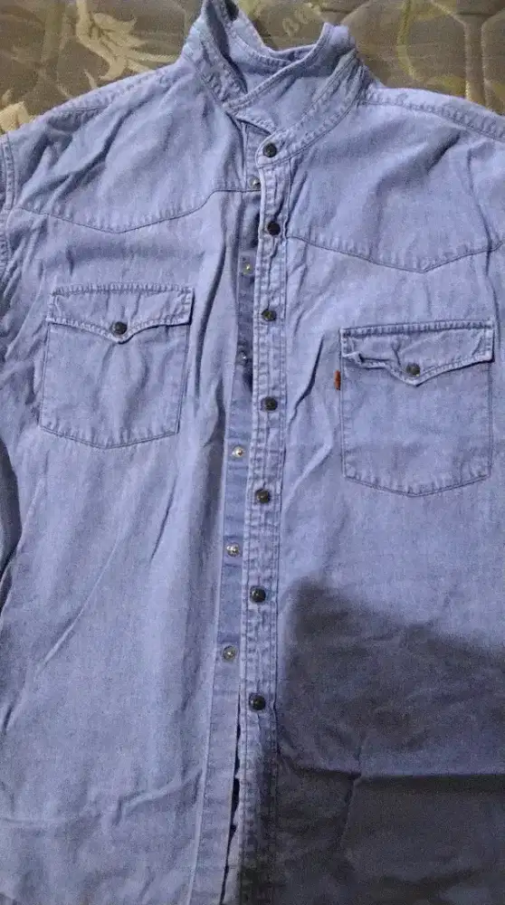 Kemeja ori Levis