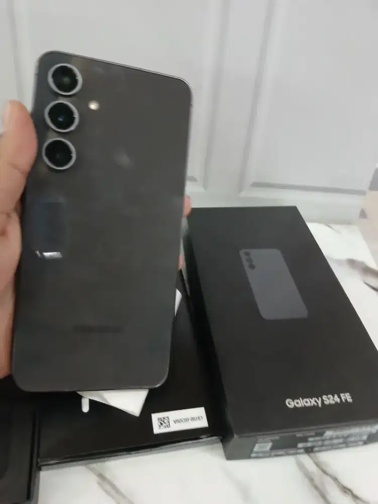 Samsung galaxy S24 fe 8/512 5g full