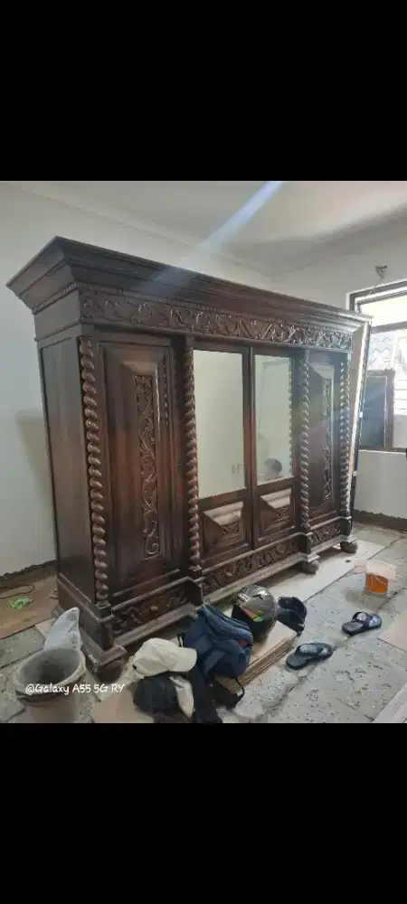 Lemari pakaian knockdown