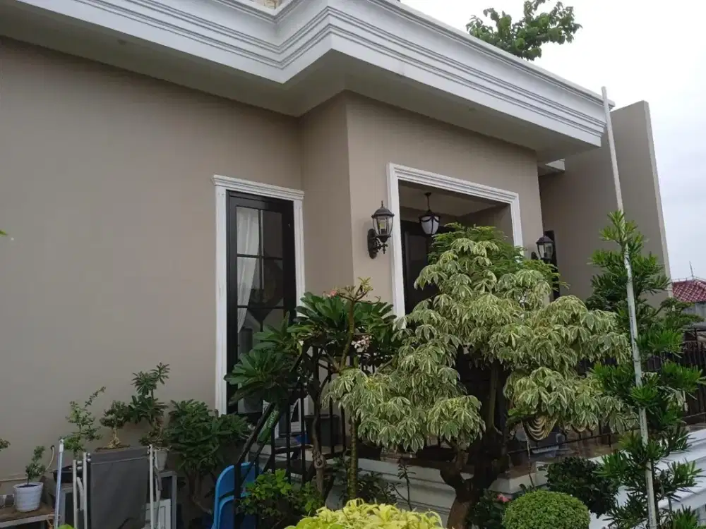 JARANG ADA! Rumah Mewah 3 Lantai Nempel Galaxy – Ada Kolam Renang & Rooftop!