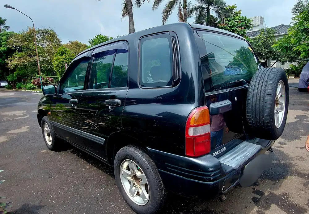 Suzuki Escudo 2004 Bensin