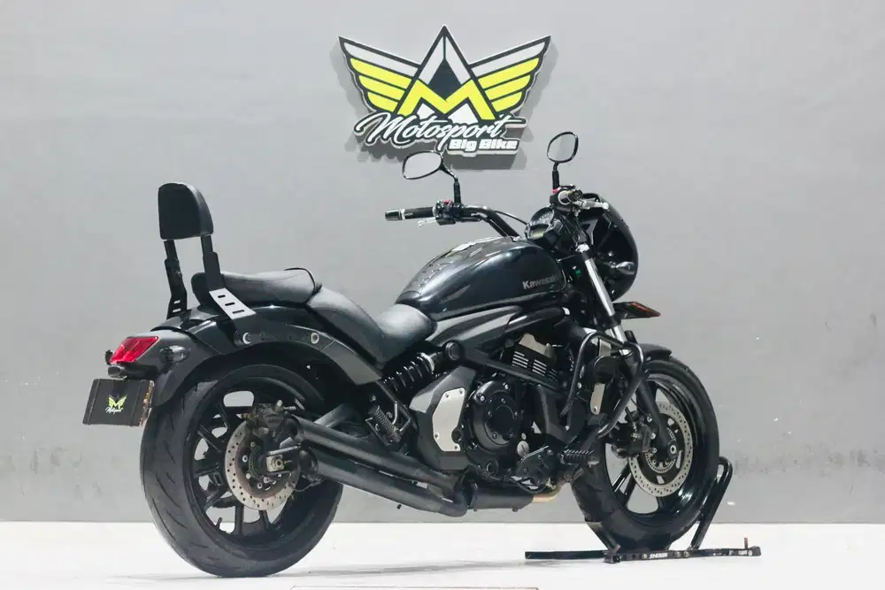 Kawasaki vulcan 650 ABS like new benelli bn600 Rebel500 er6n