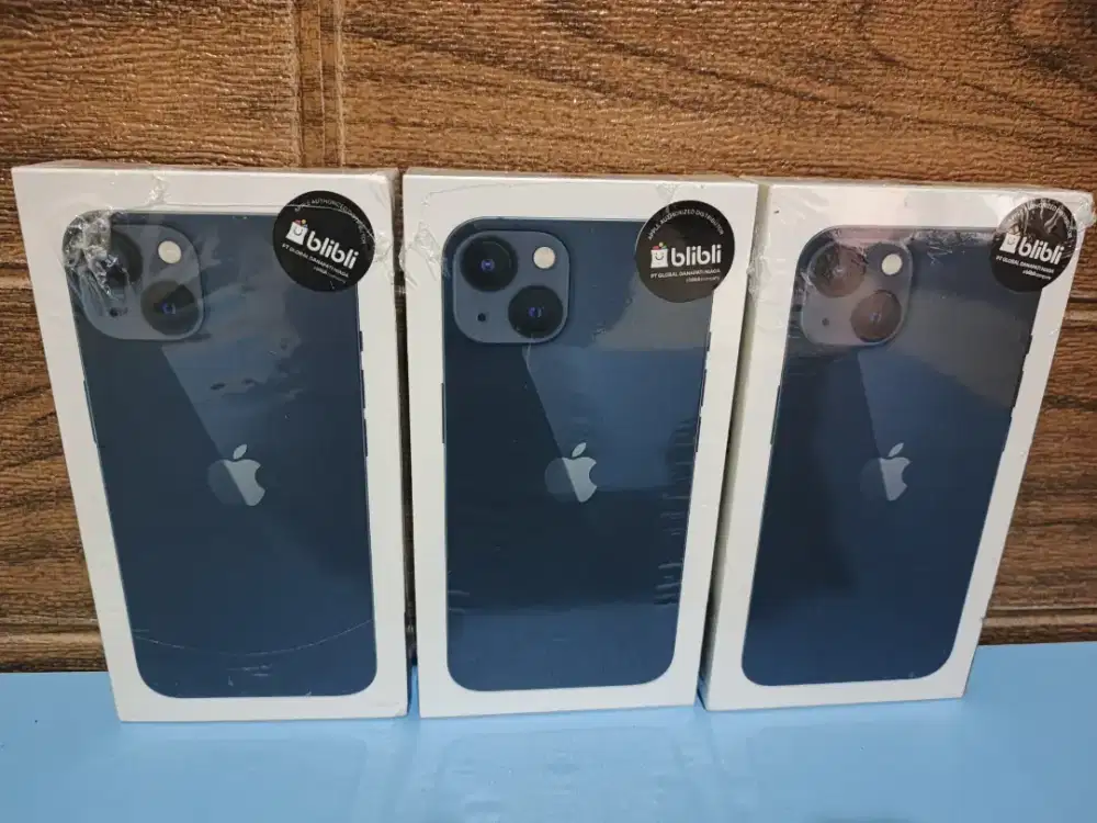 Iphone 13 garansi blibli. Baru segel