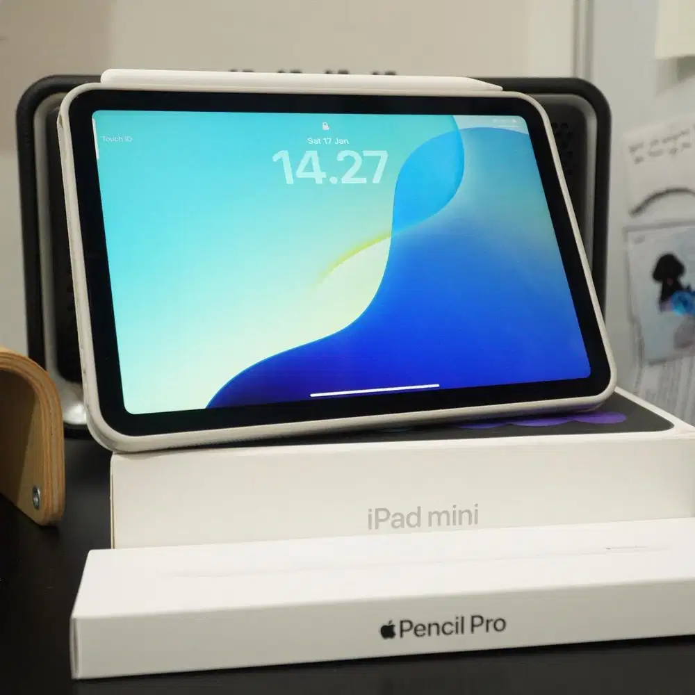 Ipad mini 7 grey 128GB plus pencil pro