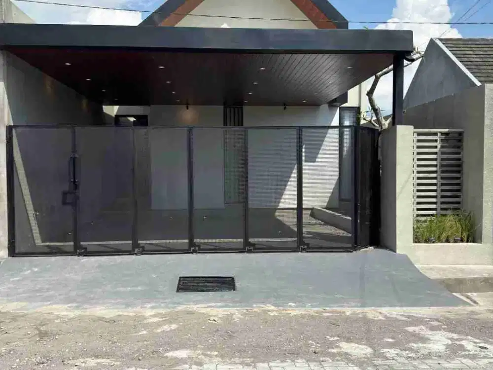 Dijual Rumah mewah lokasi sangat strategis