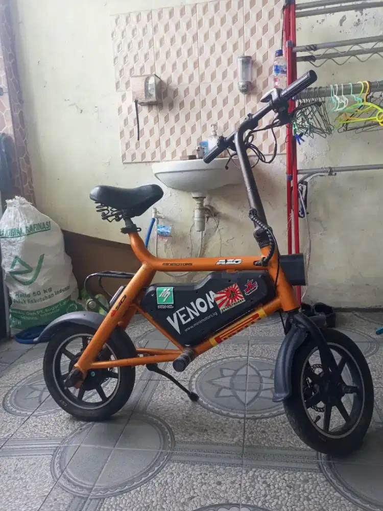Sepeda Listrik Venom