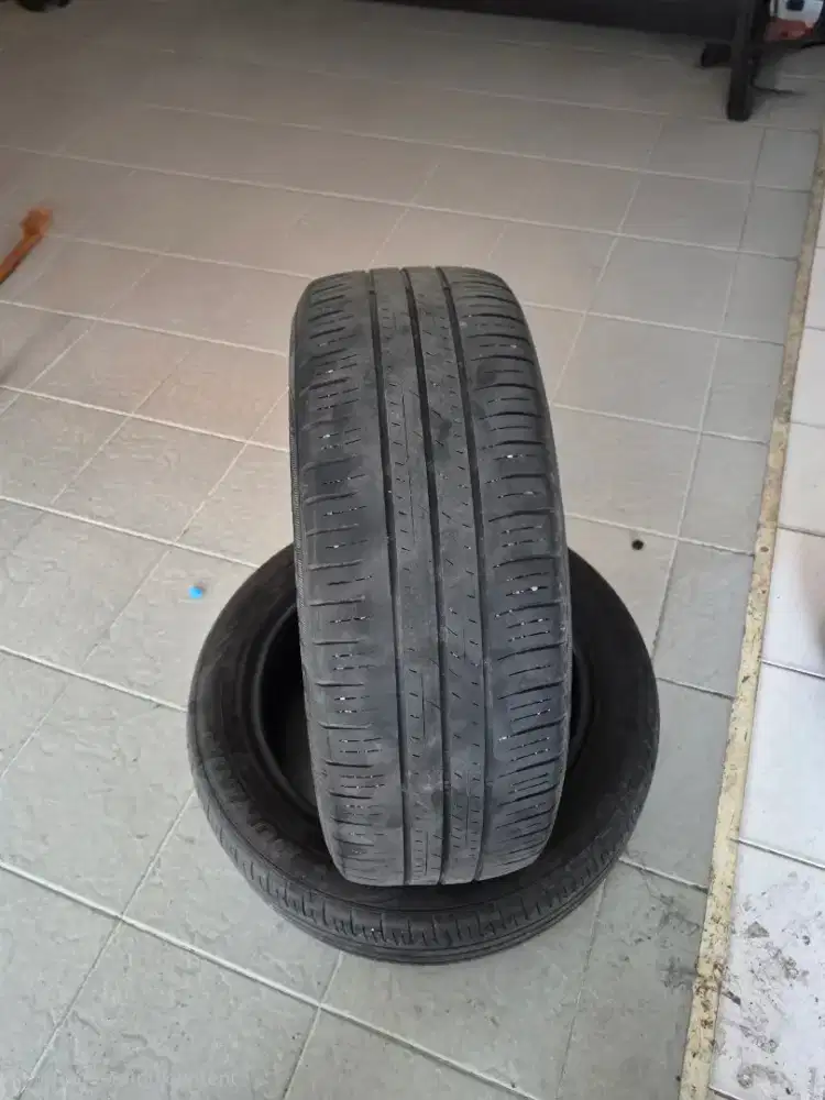 Ban bekas 205/55 R17 (Kondisi 40%)