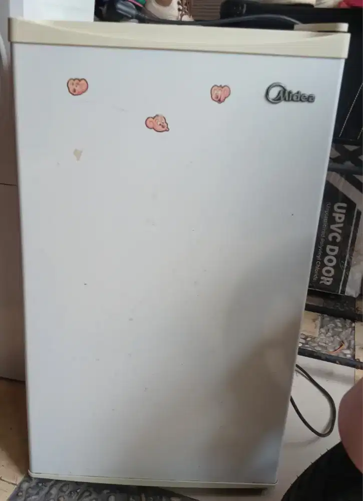 Kulkas 1 pintu Midea Nyala Normal Dingin Terawat lkp rak2 mulus