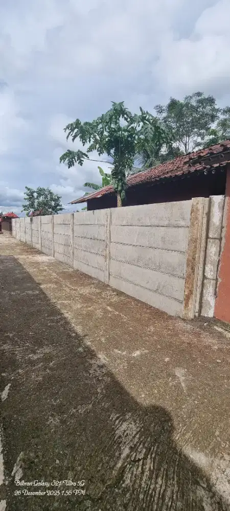 Pagar panel pembatas