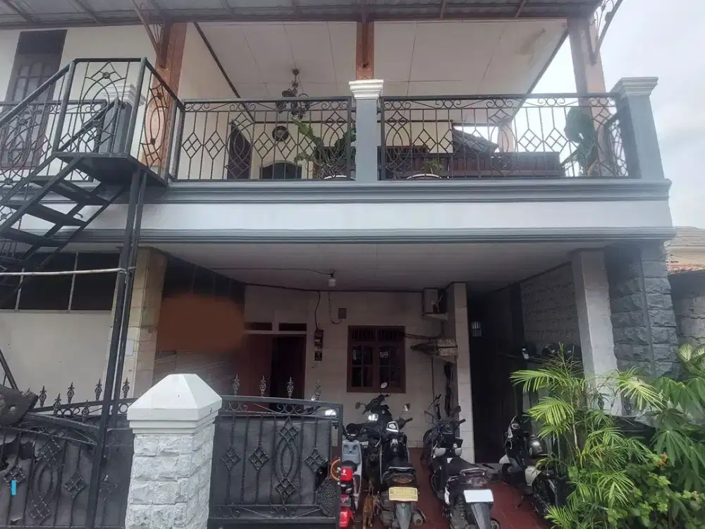 Di Jual Rumah 2 Lantai Dan Kost Dekat Kampus Budi Luhur
