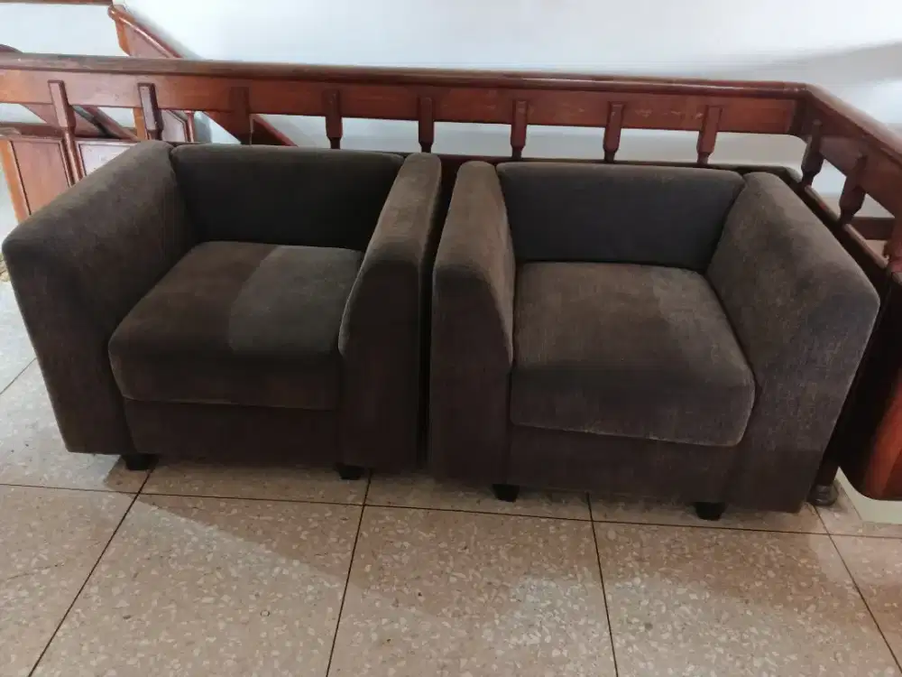 Di jual sofa minimalis