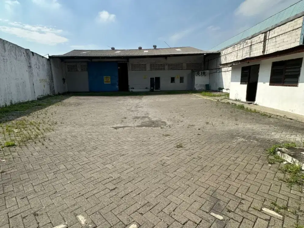 Gudang Suri Mulia Margomulyo blok M, Lokasi terbaik, Surabaya Barat